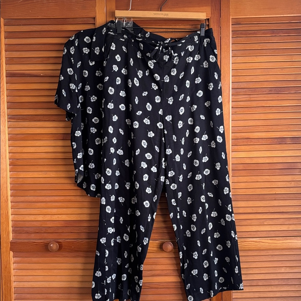Talbots Twill Black Flower Deco Button Down Top Wide leg Pant Set Size XLp - Picture 14 of 16